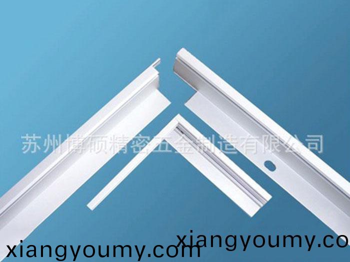 太陽能(neng)邊框